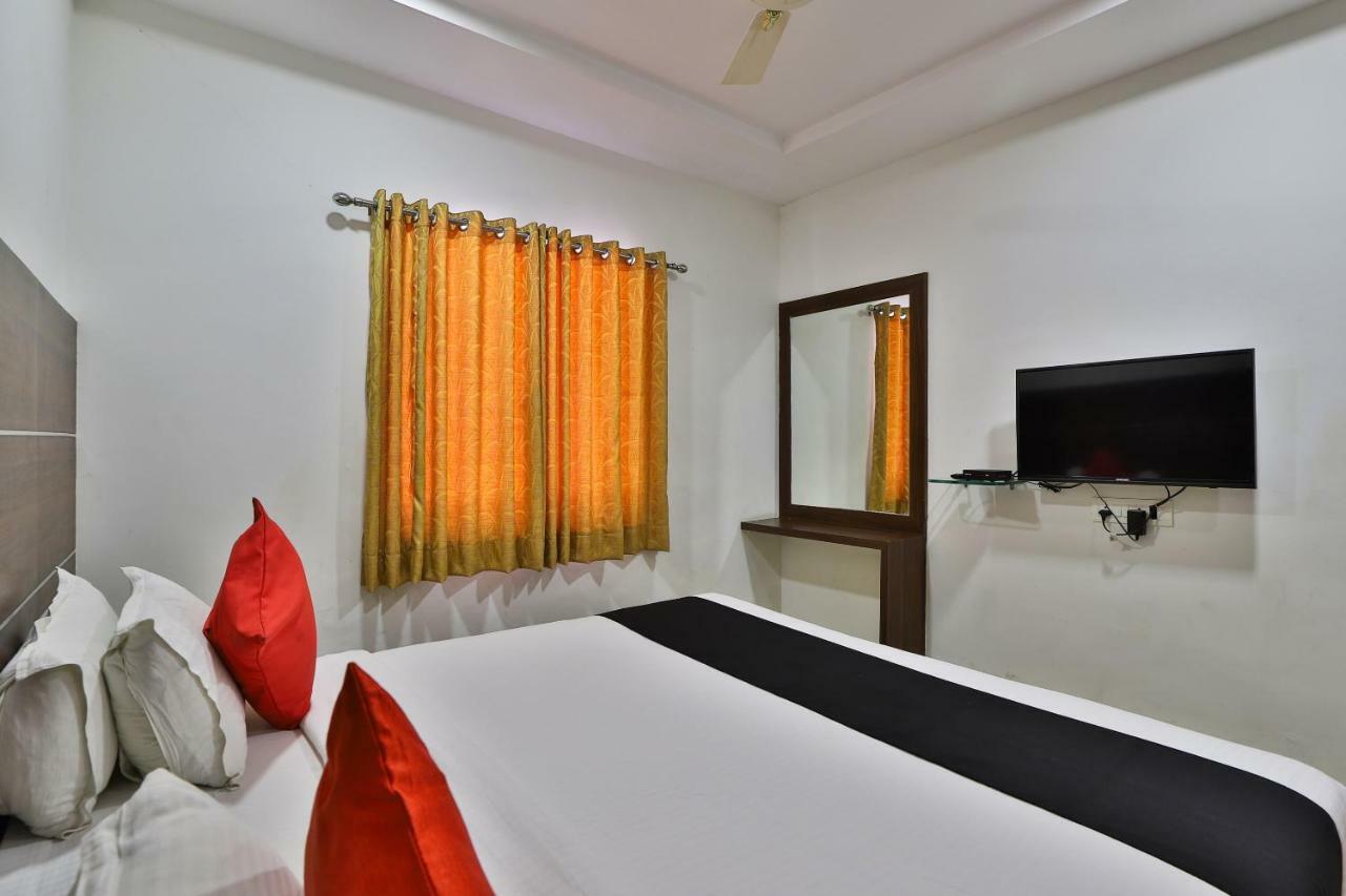Banyan Paradise Resort Вадодара Экстерьер фото