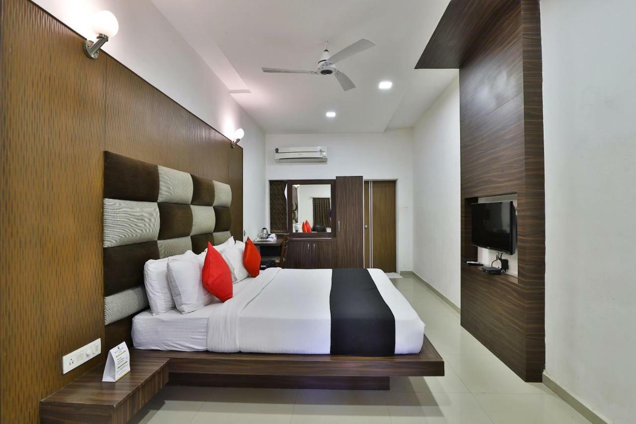 Banyan Paradise Resort Вадодара Экстерьер фото