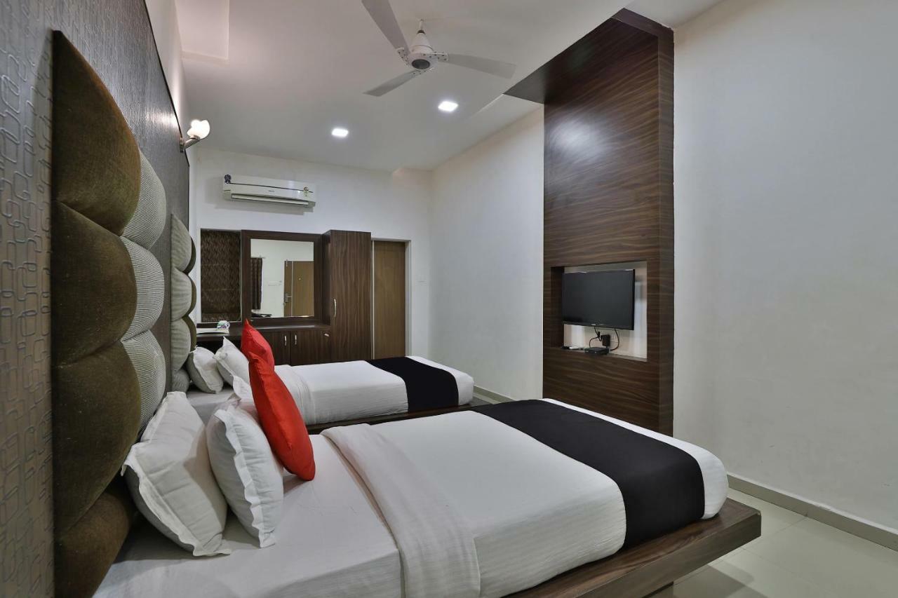 Banyan Paradise Resort Вадодара Экстерьер фото