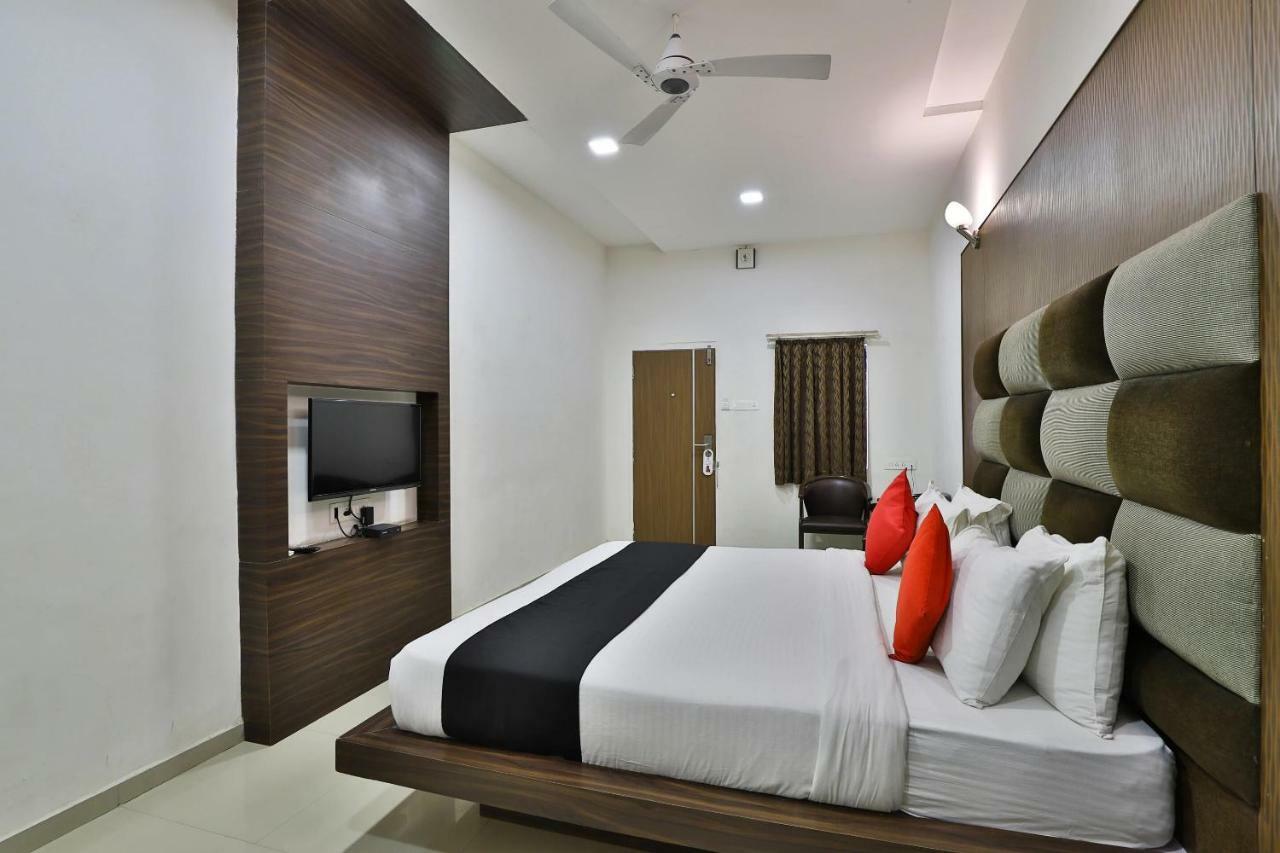 Banyan Paradise Resort Вадодара Экстерьер фото